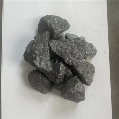 Aviacinio variklio sparnuotė su dideliu anglies kiekiu silicio